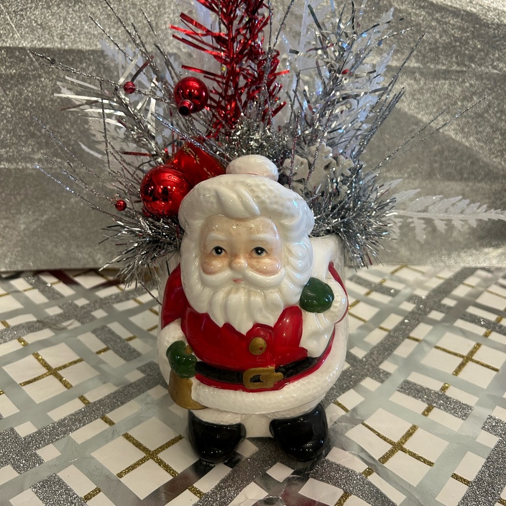 Lefton Santa Claus Vase with Red and Silver Accents